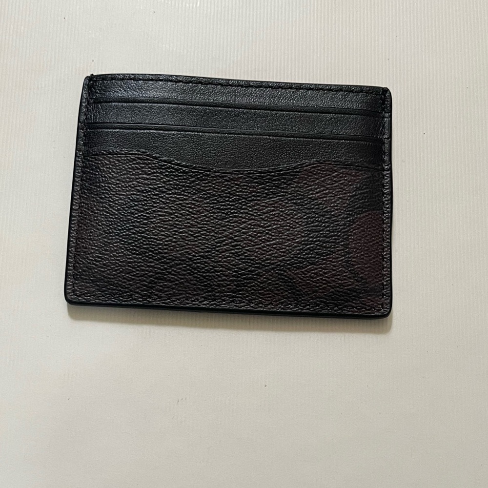 Coach ID wallet